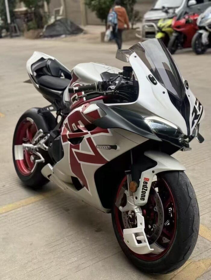 QJMOTO SRK921 Racing Windshield - Image 3