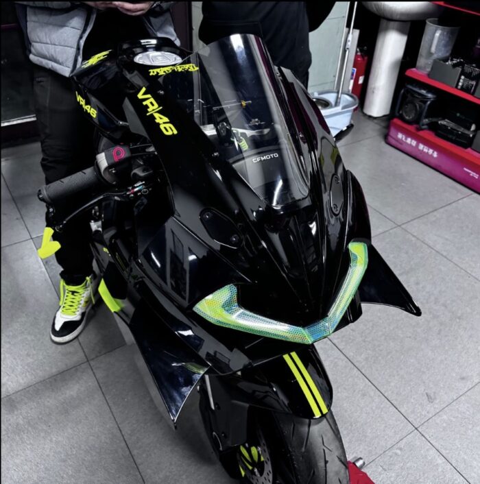 CFMOTO 675SR's Split Fairing Design - Image 5