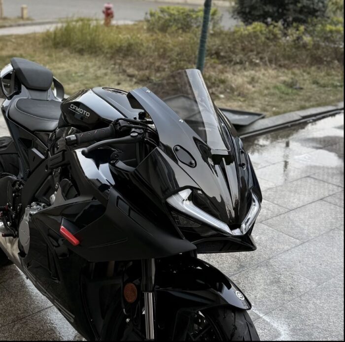 CFMOTO 675SR's Split Fairing Design - Image 3